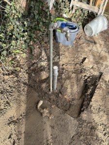 Elfagyott fagycsap cseréje